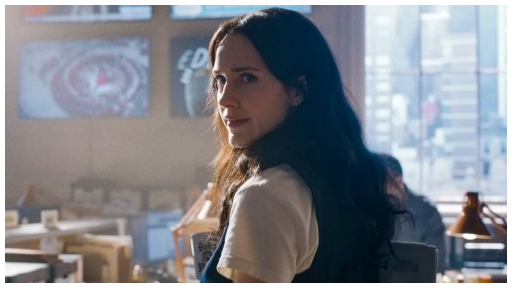 618155319_vignetteLoisLane(2).png.35f888ce81ef8145b85fccb6daa486a6.png